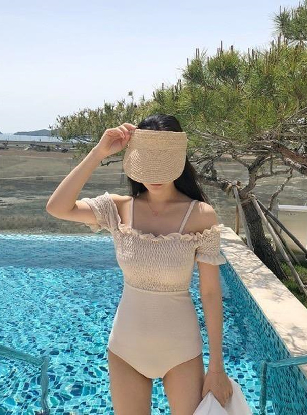 オフショルダー フリルワンピース 水着 水着 ワンピース オフショルダー セクシー フリル 小胸カバー