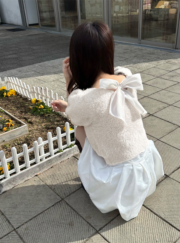 バックリボンシャギーニットトップス