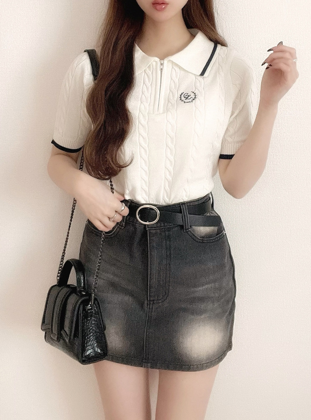 ハーフジップロゴ刺繍ケーブル編みニットトップス