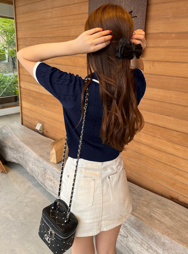 ハーフジップロゴ刺繍ケーブル編みニットトップス