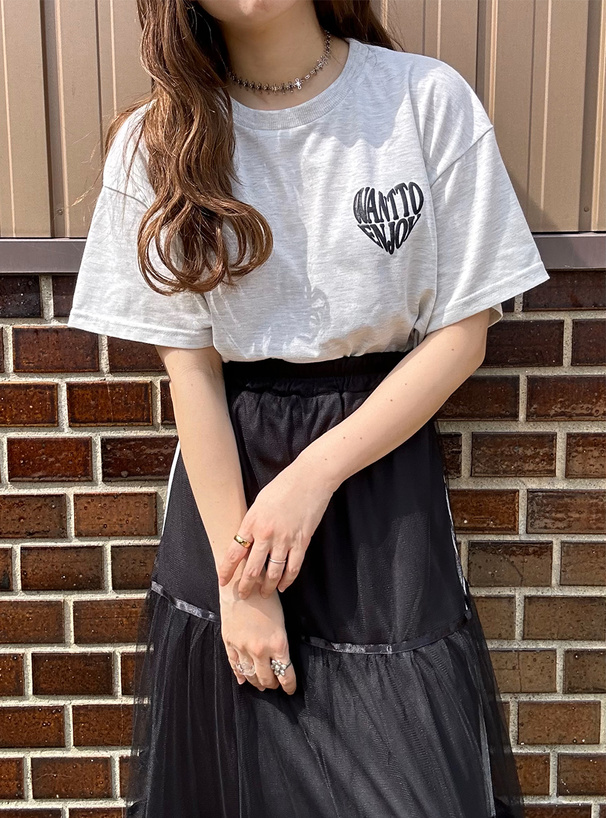 ラメ発泡プリントハートロゴTシャツ