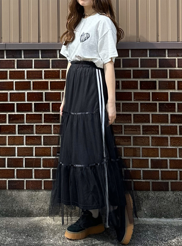 ラメ発泡プリントハートロゴTシャツ