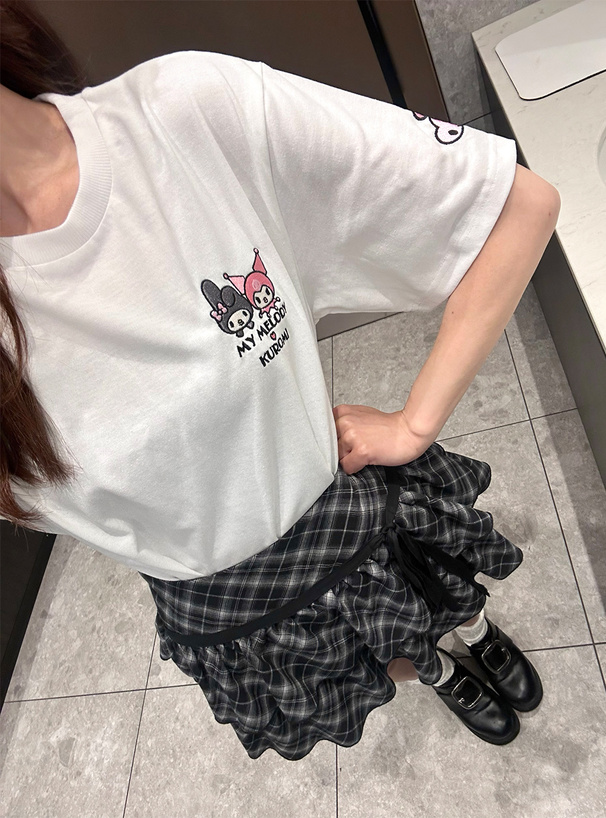 tシャツ 「マイメロディ＆クロミコラボ」オーガニックコットン刺繍ロゴTシャツ レディース マイメロディ＆クロミコラボ＞オーガニックコットン刺繍ロゴT