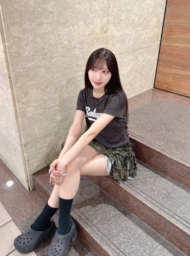 サイドドロストロゴプリントテレコトップス