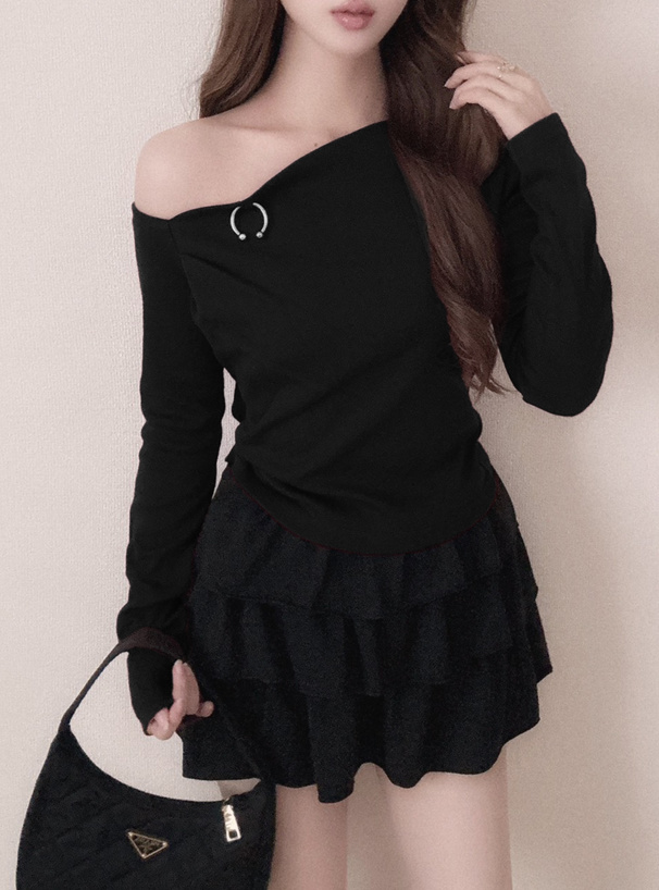 ピアスドレープワンショルダートップス