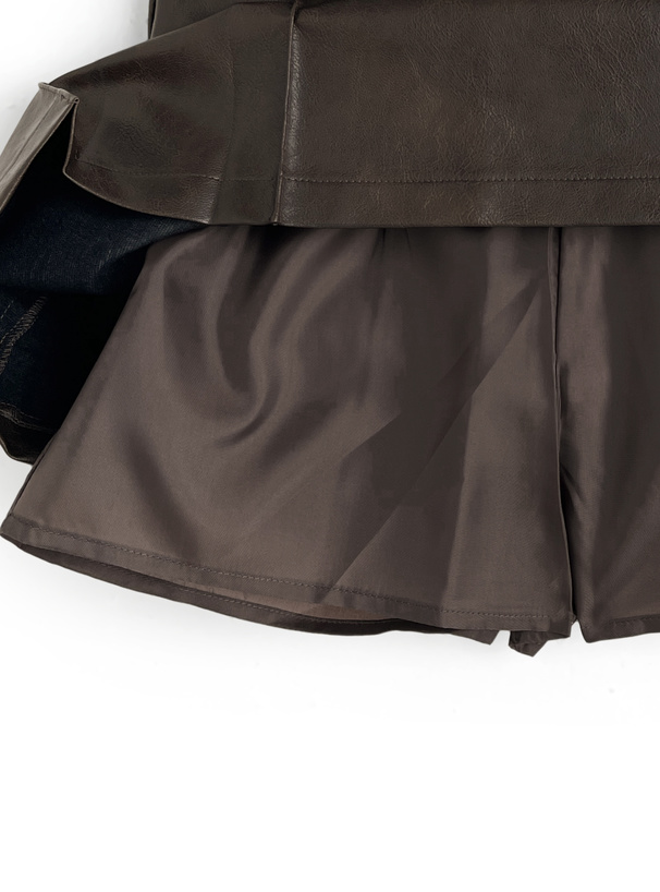 インパン裏地・ベルト付きレザータックミニスカート