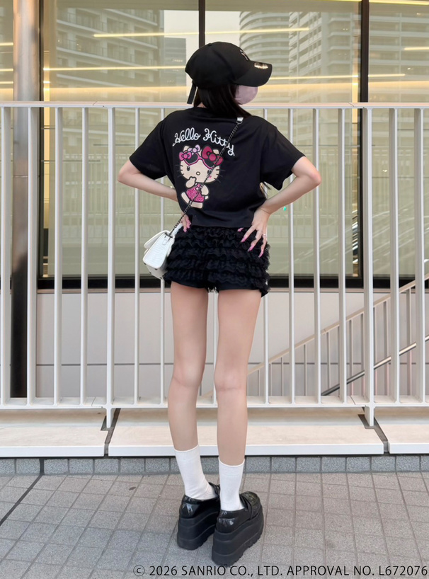 サンリオキャラクターズ　ハローキティ日焼けプリントTシャツ