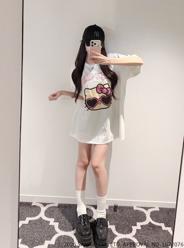 サンリオキャラクターズ　ハローキティサマービッグTシャツ