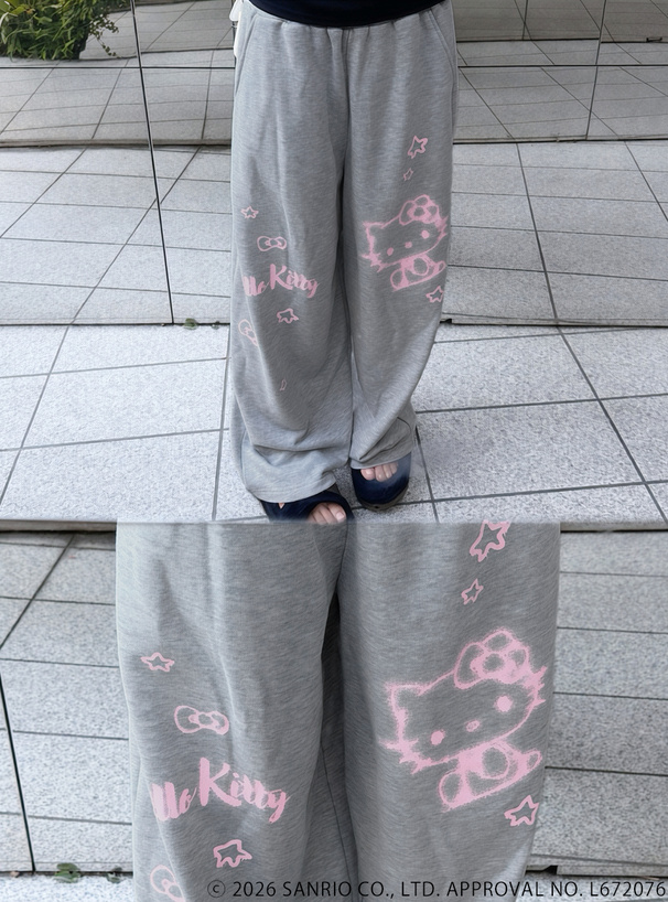 サンリオキャラクターズ　ハローキティスプレーグラフィティカーブパンツ