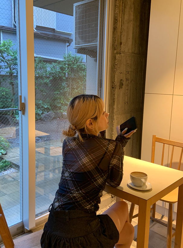 チェック柄ギャザーシアートップス