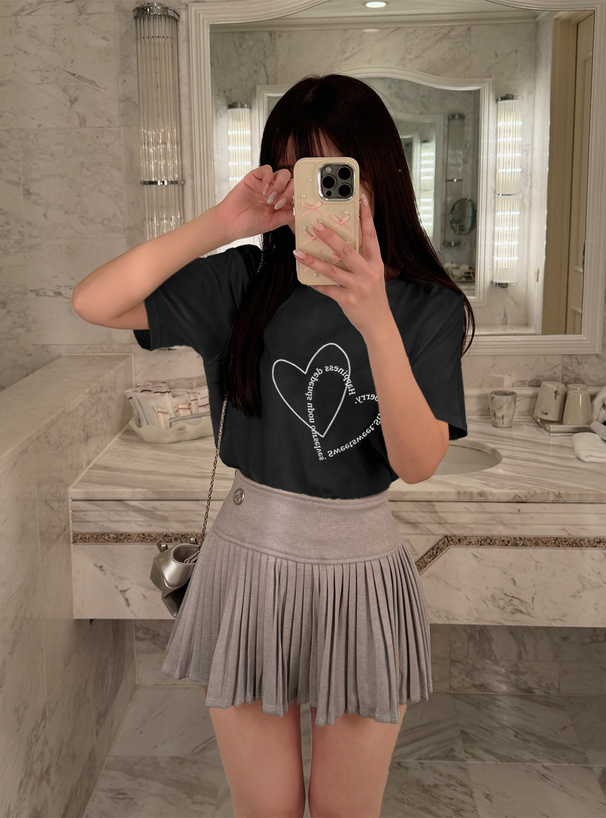 ハートロゴTシャツ