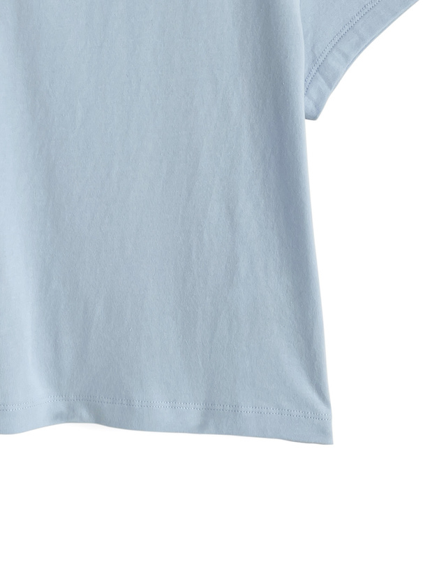 ショート丈Tシャツ