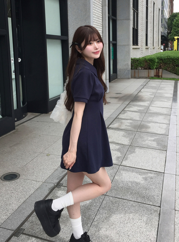 ポロ襟フレアミニワンピース