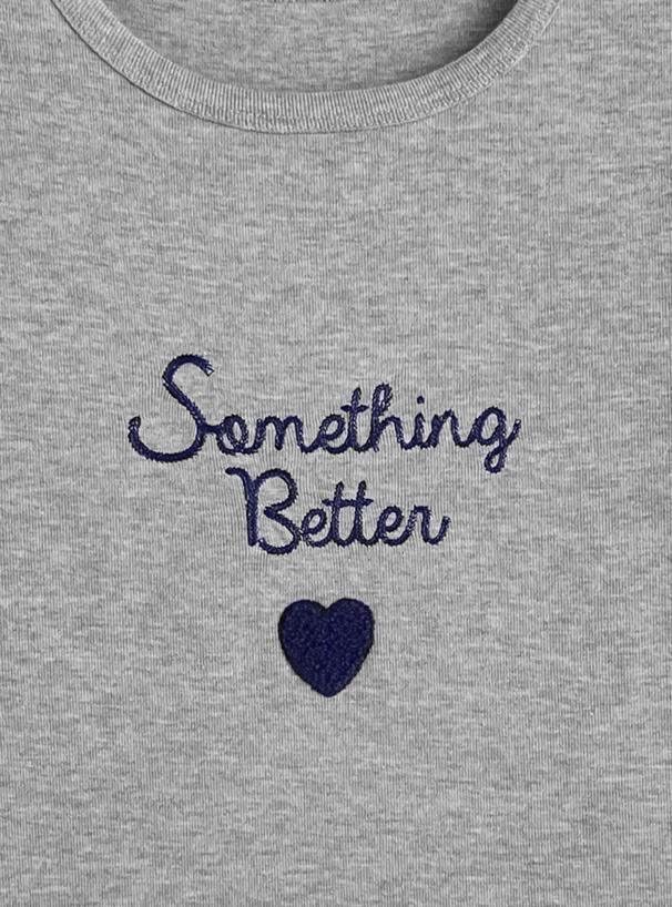 ハートロゴ刺繍Tシャツ