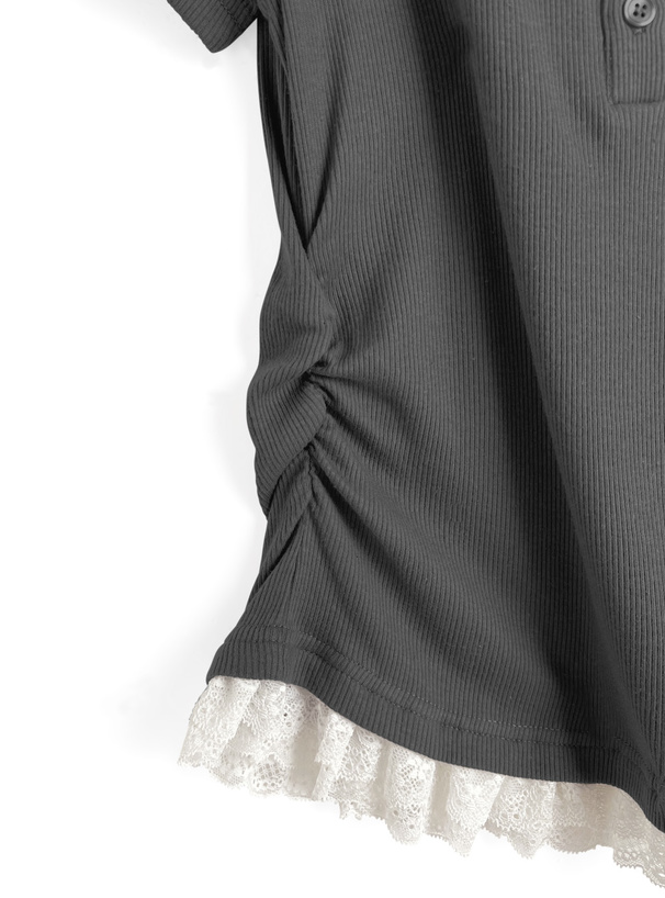 レースレイヤード風フロントボタントップス