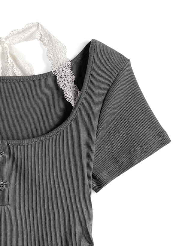 レースレイヤード風フロントボタントップス