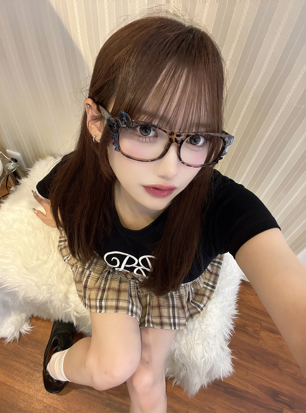 モノグラム刺繍半袖Tシャツ