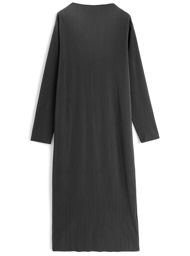 プリーツロングワンピース