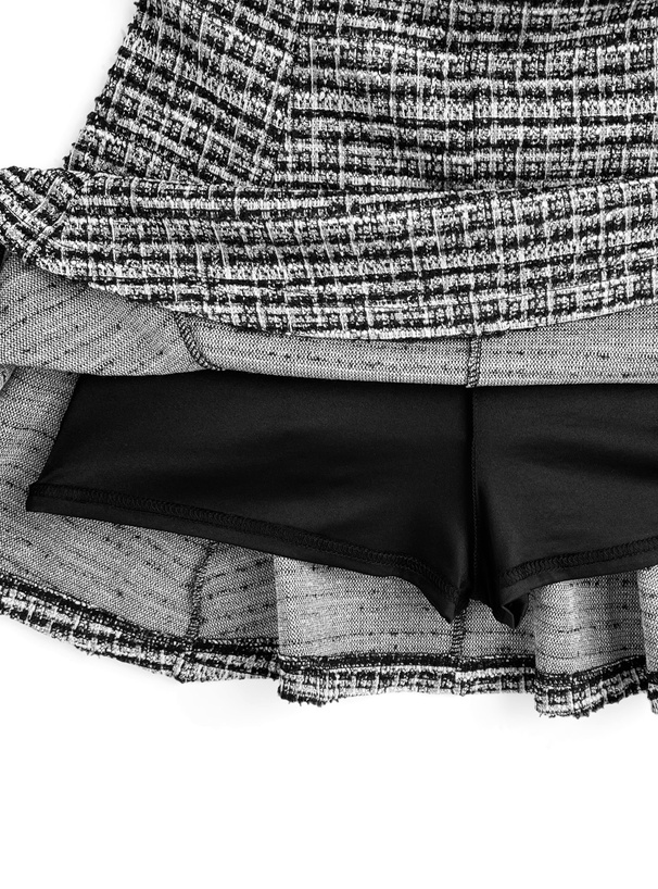 ツイードジャケット×インパン裏地付きフレアミニスカートセットアップ