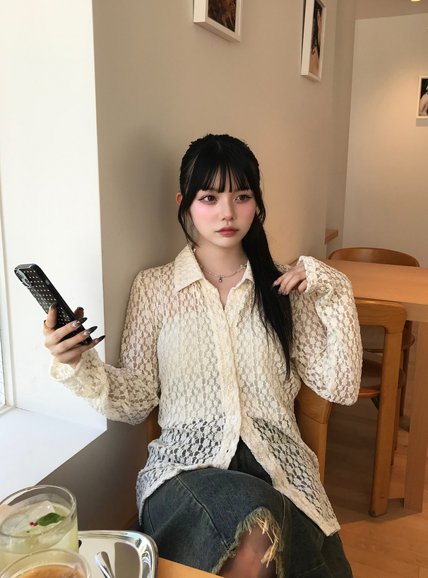 フラワーレースシャツ