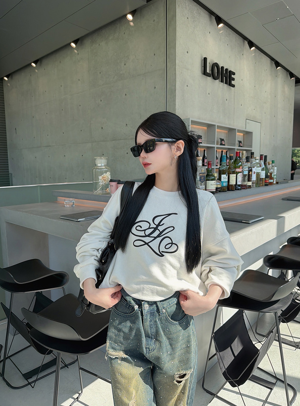 刺繍ロゴスウェットトップス