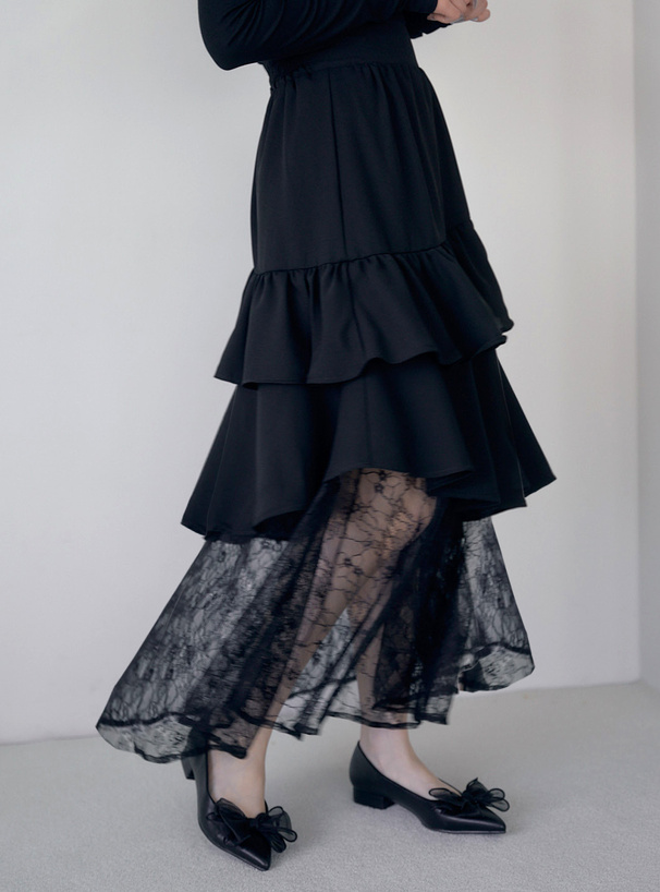 オフショルダーレースティアードワンピース