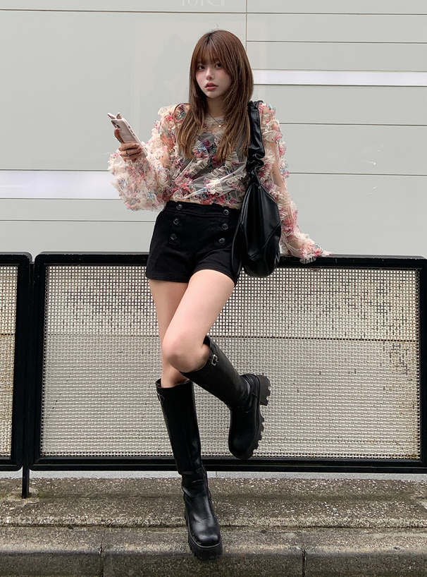花柄フリルチュールトップス