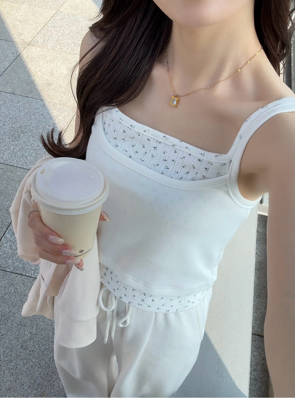 小花柄レイヤード風キャミソール