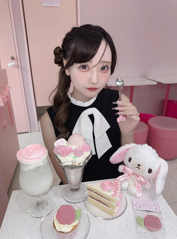 配色リボンフリルノースリーブミニワンピース