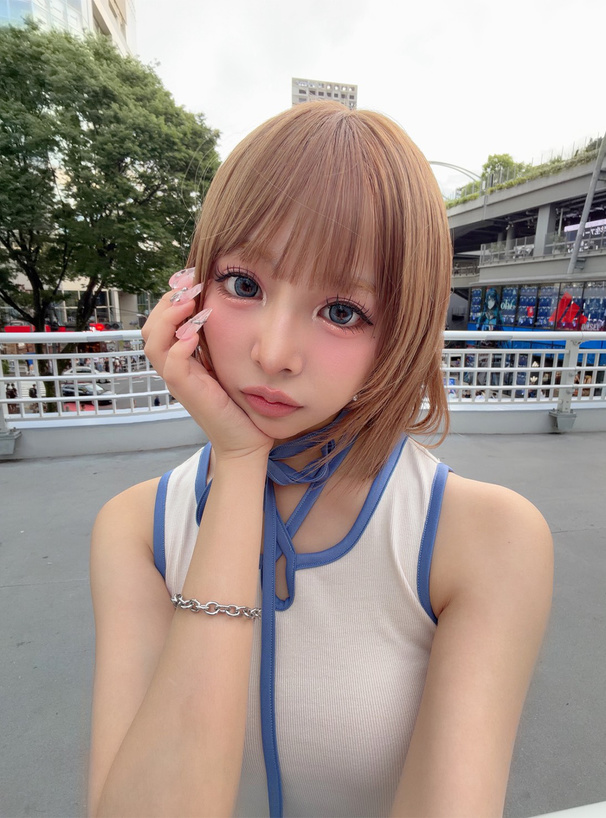 配色クロスネックタンクトップ