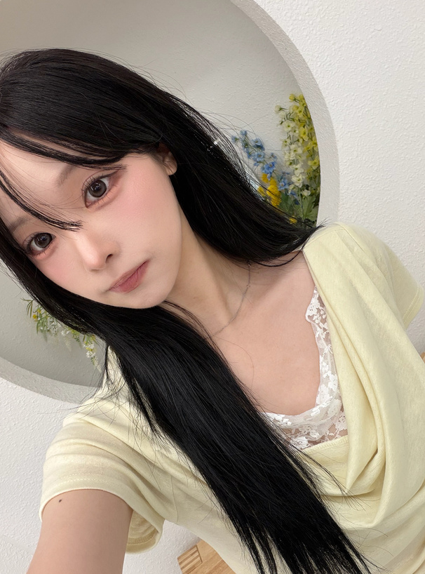 レースレイヤード風ドレープトップス