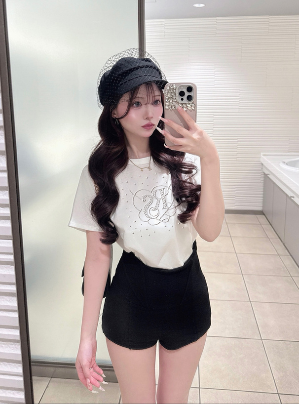 ラインストーンロゴTシャツ