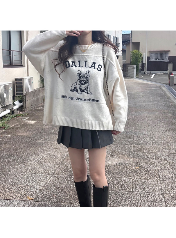 ブルドックロゴニットトップス