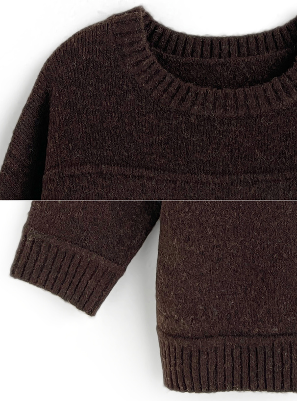 ロゴジャガードニットトップス