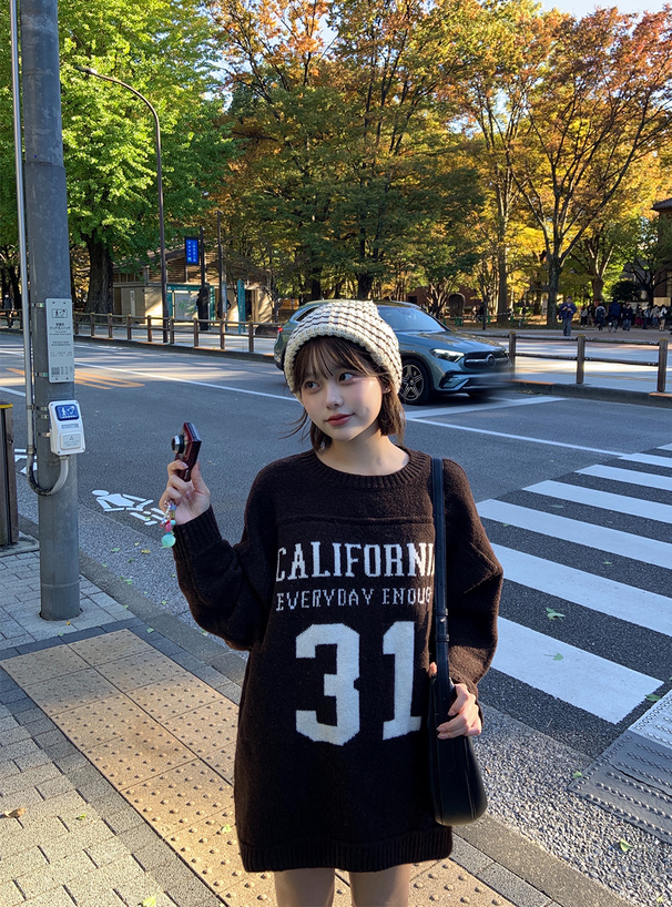 ロゴジャガードニットトップス