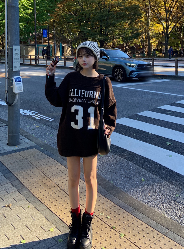 ロゴジャガードニットトップス