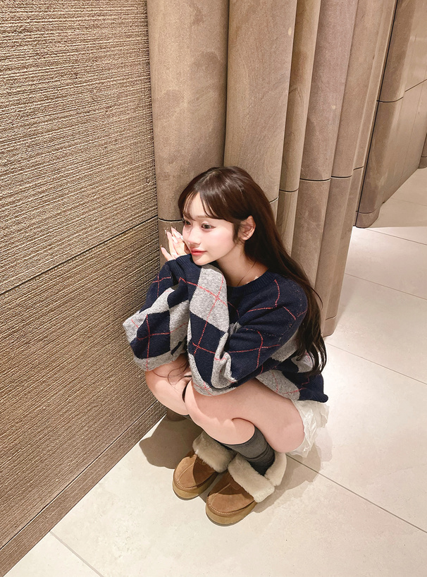 アーガイル柄ニットトップス