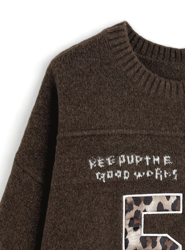 レオパード柄ナンバーロゴニットトップス