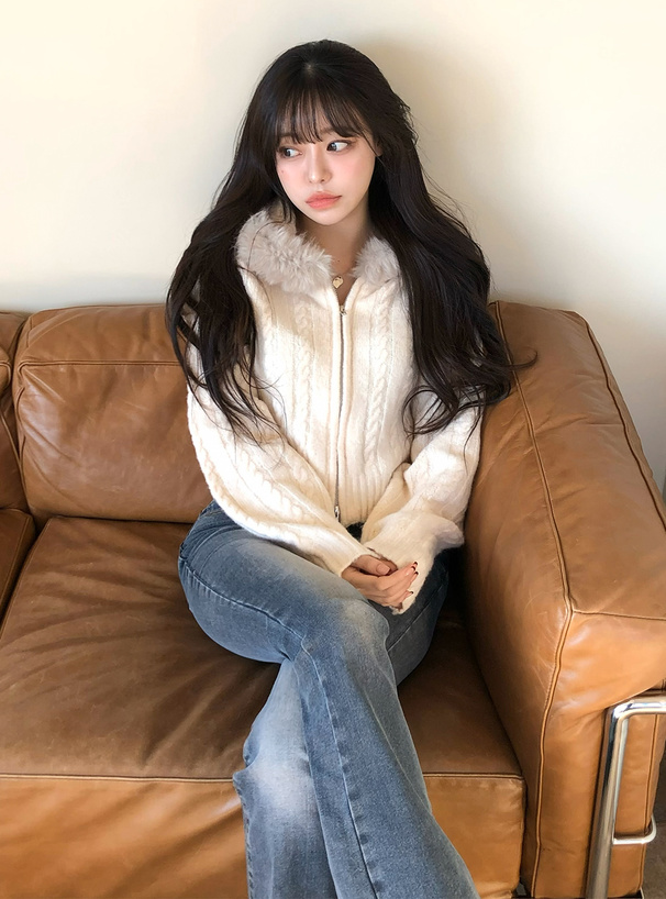 ファーフードケーブル編みダブルジップニットパーカー