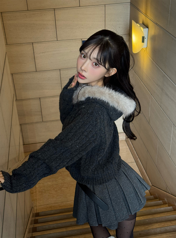 ファーフードケーブル編みダブルジップニットパーカー[so45