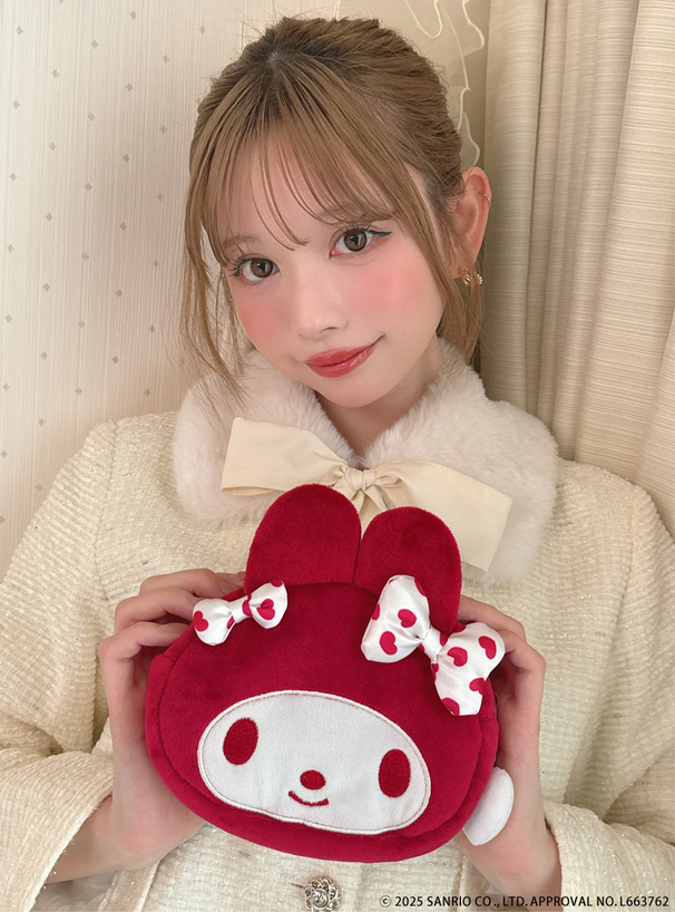 サンリオキャラクターズコラボ マイメロディクリスマスフェイスポーチ