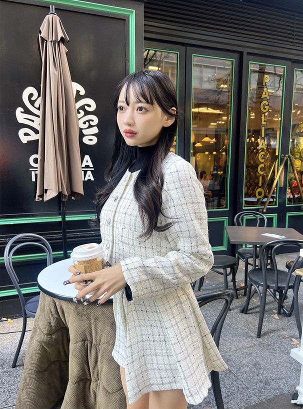 ノーカラージャケット×ミニスカートツイードチェック柄