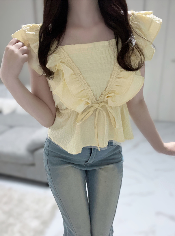 フリルリボントップス