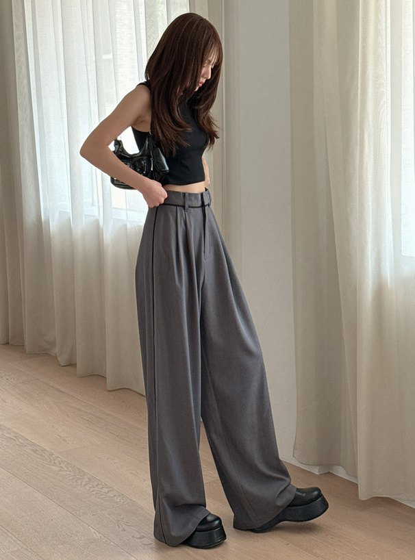 パイピングラインタックワイドパンツ