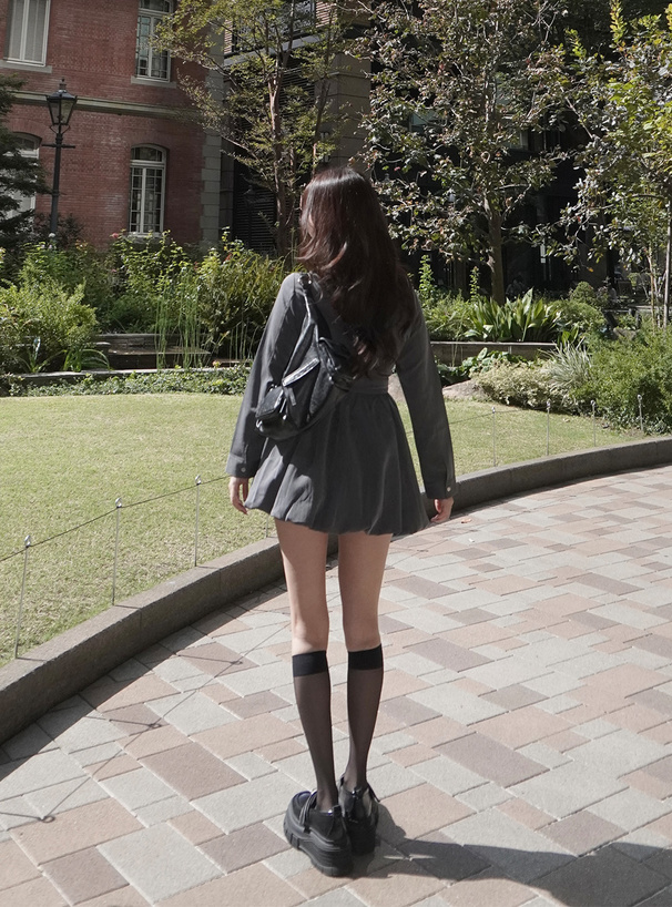 フロントジップバルーンミニワンピース