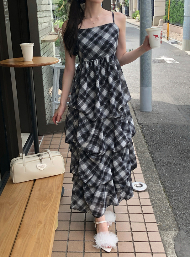 チェック柄ランダムタックキャミソールワンピース