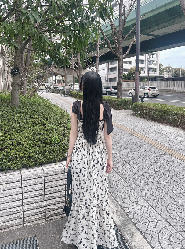 配色リボンショルダー花柄フレアワンピース