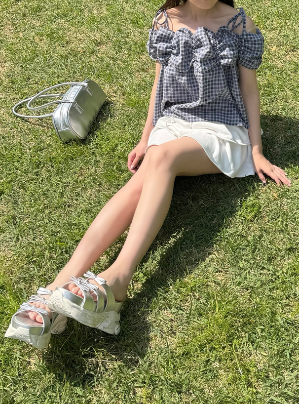 肩リボンチェック柄オフショルダートップス