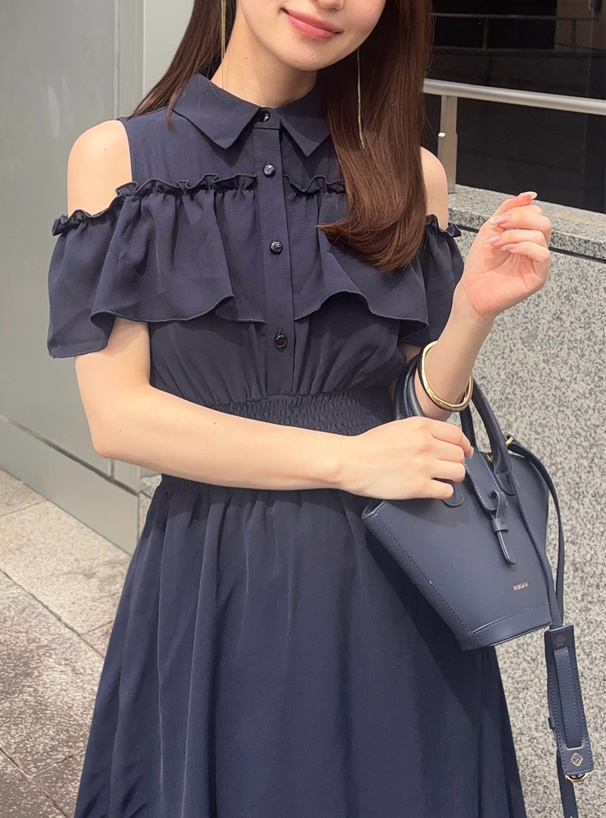 オープンショルダーシャツワンピース