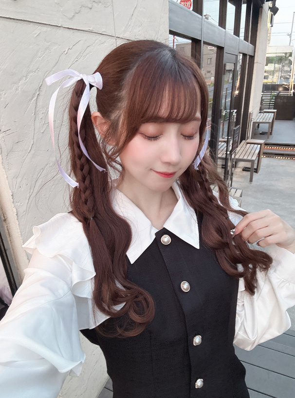 フリルスリーブパールボタンミニワンピース